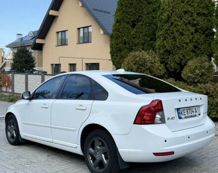 Белый Вольво С40, объемом двигателя 2 л и пробегом 240 тыс. км за 7350 $, фото 5 на Automoto.ua