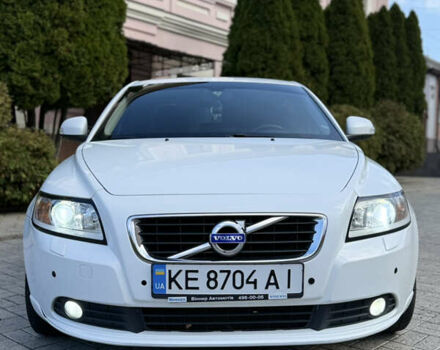 Белый Вольво С40, объемом двигателя 2 л и пробегом 240 тыс. км за 7350 $, фото 2 на Automoto.ua