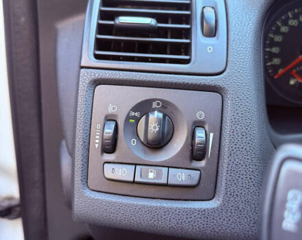 Вольво С40 2012 в Киеве на Automoto.ua Белый Вольво С40, объемом двигателя 2 л и пробегом 176 тыс. км за 7400 $, фото 28 на Automoto.ua