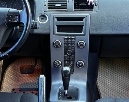 Білий Вольво S40, об'ємом двигуна 2 л та пробігом 278 тис. км за 6499 $, фото 34 на Automoto.ua