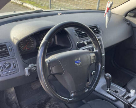 Белый Вольво С40, объемом двигателя 2 л и пробегом 160 тыс. км за 7400 $, фото 4 на Automoto.ua