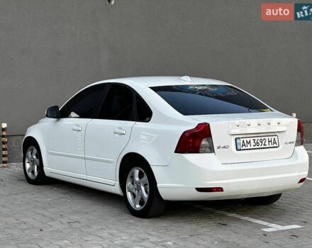 Білий Вольво S40, об'ємом двигуна 2 л та пробігом 278 тис. км за 6499 $, фото 10 на Automoto.ua