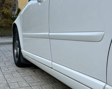 Белый Вольво С40, объемом двигателя 2 л и пробегом 240 тыс. км за 7350 $, фото 13 на Automoto.ua