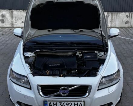 Білий Вольво S40, об'ємом двигуна 2 л та пробігом 278 тис. км за 6499 $, фото 16 на Automoto.ua