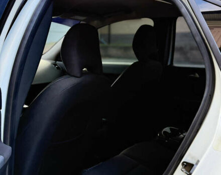 Белый Вольво С40, объемом двигателя 2 л и пробегом 240 тыс. км за 7350 $, фото 18 на Automoto.ua