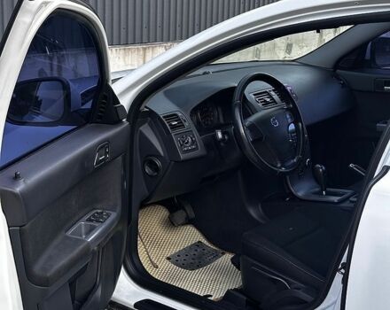 Білий Вольво S40, об'ємом двигуна 2 л та пробігом 278 тис. км за 6499 $, фото 20 на Automoto.ua
