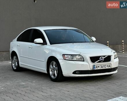 Білий Вольво S40, об'ємом двигуна 2 л та пробігом 278 тис. км за 6499 $, фото 6 на Automoto.ua