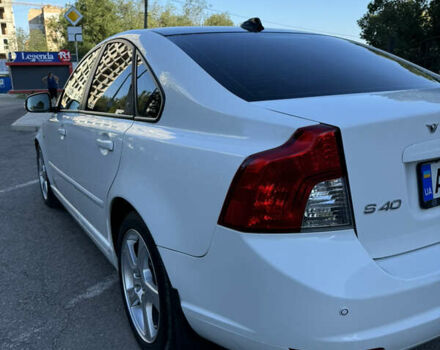 Білий Вольво S40, об'ємом двигуна 2 л та пробігом 180 тис. км за 9200 $, фото 9 на Automoto.ua