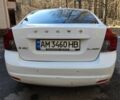 Белый Вольво С40, объемом двигателя 2 л и пробегом 202 тыс. км за 8500 $, фото 4 на Automoto.ua