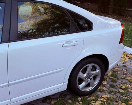 Вольво С40 2012 в Киеве на Automoto.ua Белый Вольво С40, объемом двигателя 2 л и пробегом 176 тыс. км за 7400 $, фото 13 на Automoto.ua