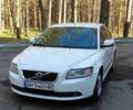 Белый Вольво С40, объемом двигателя 2 л и пробегом 202 тыс. км за 8500 $, фото 1 на Automoto.ua
