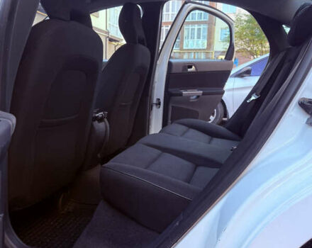 Вольво С40 2012 в Киеве на Automoto.ua Белый Вольво С40, объемом двигателя 2 л и пробегом 176 тыс. км за 7400 $, фото 16 на Automoto.ua