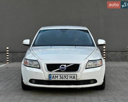 Білий Вольво S40, об'ємом двигуна 2 л та пробігом 278 тис. км за 6499 $, фото 3 на Automoto.ua