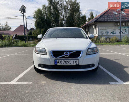 Білий Вольво S40, об'ємом двигуна 2 л та пробігом 166 тис. км за 9450 $, фото 1 на Automoto.ua