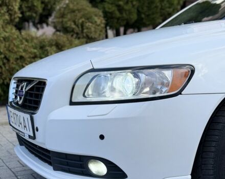 Белый Вольво С40, объемом двигателя 2 л и пробегом 240 тыс. км за 7350 $, фото 7 на Automoto.ua