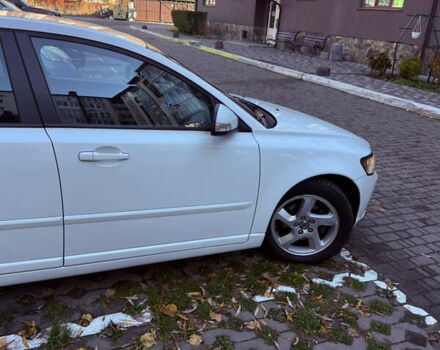 Вольво С40 2012 в Киеве на Automoto.ua Белый Вольво С40, объемом двигателя 2 л и пробегом 176 тыс. км за 7400 $, фото 23 на Automoto.ua