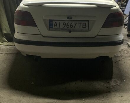 Белый Вольво С40, объемом двигателя 2 л и пробегом 294 тыс. км за 1800 $, фото 1 на Automoto.ua