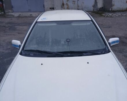 Вольво S40 1998 у Києві на Automoto.ua Білий Вольво S40, об'ємом двигуна 2 л та пробігом 196 тис. км за 1300 $, фото 1 на Automoto.ua