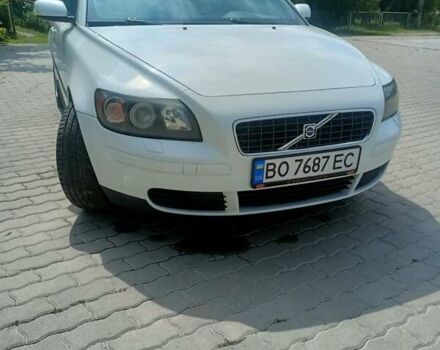 Білий Вольво S40, об'ємом двигуна 2.01 л та пробігом 307 тис. км за 5500 $, фото 1 на Automoto.ua