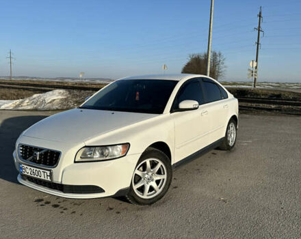 Білий Вольво S40, об'ємом двигуна 1.56 л та пробігом 340 тис. км за 6700 $, фото 1 на Automoto.ua
