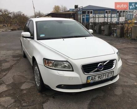 Белый Вольво С40, объемом двигателя 1.6 л и пробегом 156 тыс. км за 6900 $, фото 1 на Automoto.ua