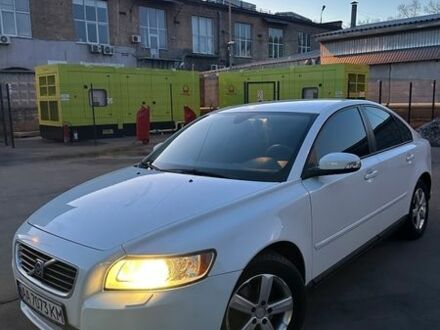 Білий Вольво S40, об'ємом двигуна 1.6 л та пробігом 113 тис. км за 6900 $, фото 1 на Automoto.ua