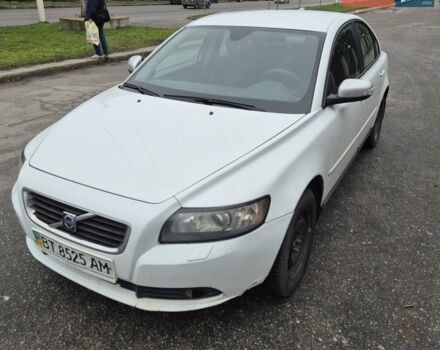 Белый Вольво С40, объемом двигателя 1.6 л и пробегом 264 тыс. км за 3800 $, фото 1 на Automoto.ua