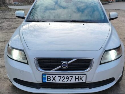 Білий Вольво S40, об'ємом двигуна 1.6 л та пробігом 360 тис. км за 7200 $, фото 1 на Automoto.ua