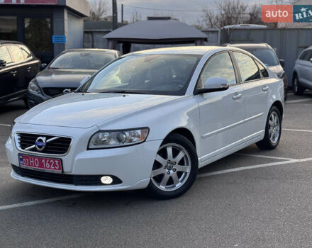 Білий Вольво S40, об'ємом двигуна 1.6 л та пробігом 149 тис. км за 9999 $, фото 1 на Automoto.ua