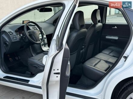 Білий Вольво S40, об'ємом двигуна 1.6 л та пробігом 247 тис. км за 8850 $, фото 1 на Automoto.ua