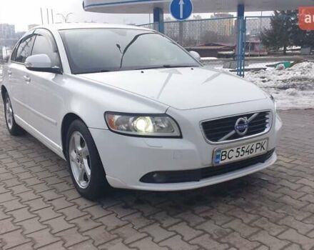 Белый Вольво С40, объемом двигателя 2 л и пробегом 217 тыс. км за 6900 $, фото 1 на Automoto.ua