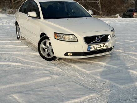 Білий Вольво S40, об'ємом двигуна 2 л та пробігом 180 тис. км за 7400 $, фото 1 на Automoto.ua