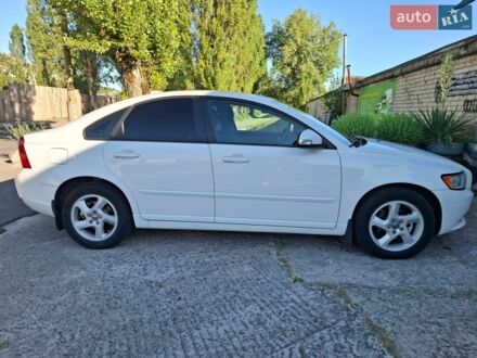 Белый Вольво С40, объемом двигателя 2 л и пробегом 249 тыс. км за 7100 $, фото 1 на Automoto.ua