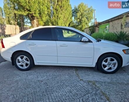 Білий Вольво S40, об'ємом двигуна 2 л та пробігом 249 тис. км за 7100 $, фото 1 на Automoto.ua
