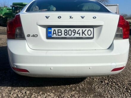 Білий Вольво S40, об'ємом двигуна 2 л та пробігом 260 тис. км за 6700 $, фото 1 на Automoto.ua