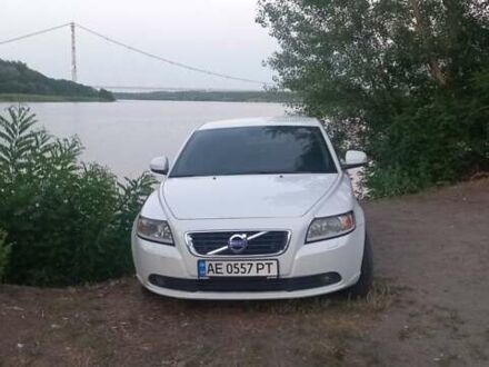 Вольво S40 2012 у Дніпро (Дніпропетровську) на Automoto.ua Білий Вольво S40, об'ємом двигуна 2 л та пробігом 250 тис. км за 7600 $, фото 1 на Automoto.ua