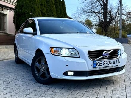 Білий Вольво S40, об'ємом двигуна 2 л та пробігом 240 тис. км за 9500 $, фото 1 на Automoto.ua