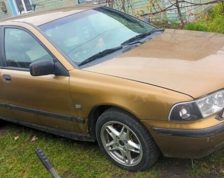 Бежевий Вольво S40, об'ємом двигуна 1.8 л та пробігом 349 тис. км за 1600 $, фото 3 на Automoto.ua