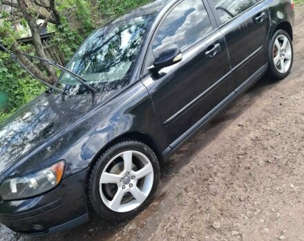 Черный Вольво С40, объемом двигателя 1.9 л и пробегом 320 тыс. км за 2700 $, фото 1 на Automoto.ua