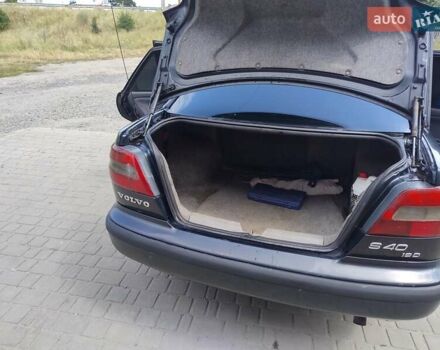 Черный Вольво С40, объемом двигателя 1.87 л и пробегом 338 тыс. км за 4200 $, фото 7 на Automoto.ua