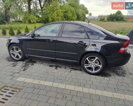 Черный Вольво С40, объемом двигателя 2 л и пробегом 328 тыс. км за 4400 $, фото 5 на Automoto.ua