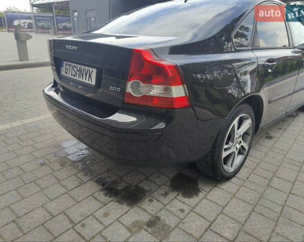 Черный Вольво С40, объемом двигателя 2 л и пробегом 328 тыс. км за 4400 $, фото 12 на Automoto.ua