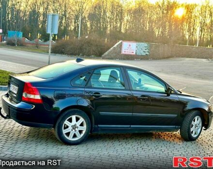 Черный Вольво С40, объемом двигателя 1.6 л и пробегом 250 тыс. км за 4300 $, фото 2 на Automoto.ua