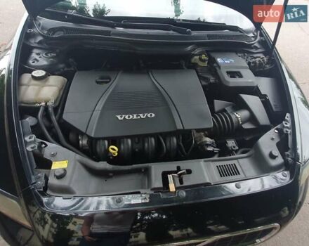 Черный Вольво С40, объемом двигателя 1.8 л и пробегом 173 тыс. км за 6400 $, фото 7 на Automoto.ua