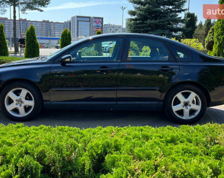 Чорний Вольво S40, об'ємом двигуна 1.6 л та пробігом 304 тис. км за 4850 $, фото 3 на Automoto.ua