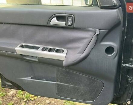 Черный Вольво С40, объемом двигателя 1.6 л и пробегом 319 тыс. км за 5300 $, фото 6 на Automoto.ua