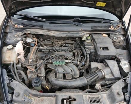 Черный Вольво С40, объемом двигателя 1.6 л и пробегом 220 тыс. км за 5500 $, фото 16 на Automoto.ua