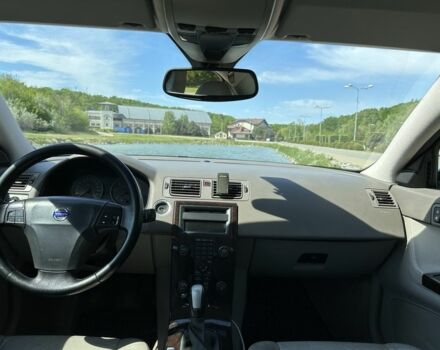 Вольво С40 2006 в Днепре (Днепропетровске) на Automoto.ua Черный Вольво С40, объемом двигателя 2 л и пробегом 200 тыс. км за 6100 $, фото 5 на Automoto.ua