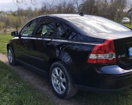 Черный Вольво С40, объемом двигателя 1.56 л и пробегом 298 тыс. км за 5700 $, фото 22 на Automoto.ua