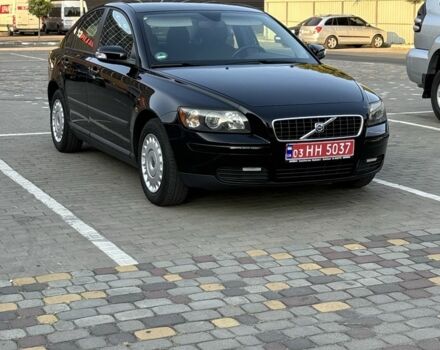 Чорний Вольво S40, об'ємом двигуна 1.6 л та пробігом 223 тис. км за 6100 $, фото 1 на Automoto.ua